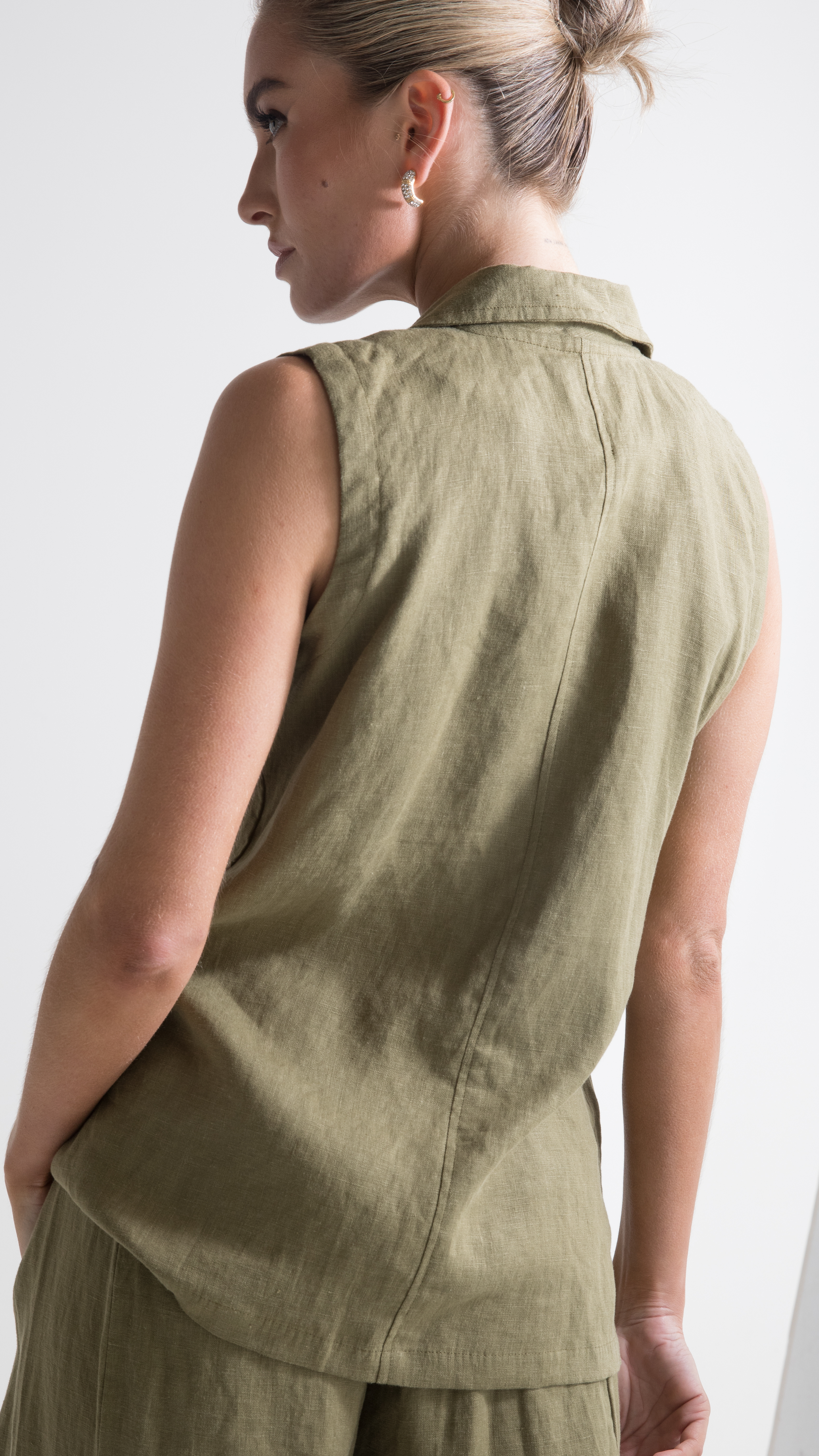 Luca Linen Vest - Pistachio