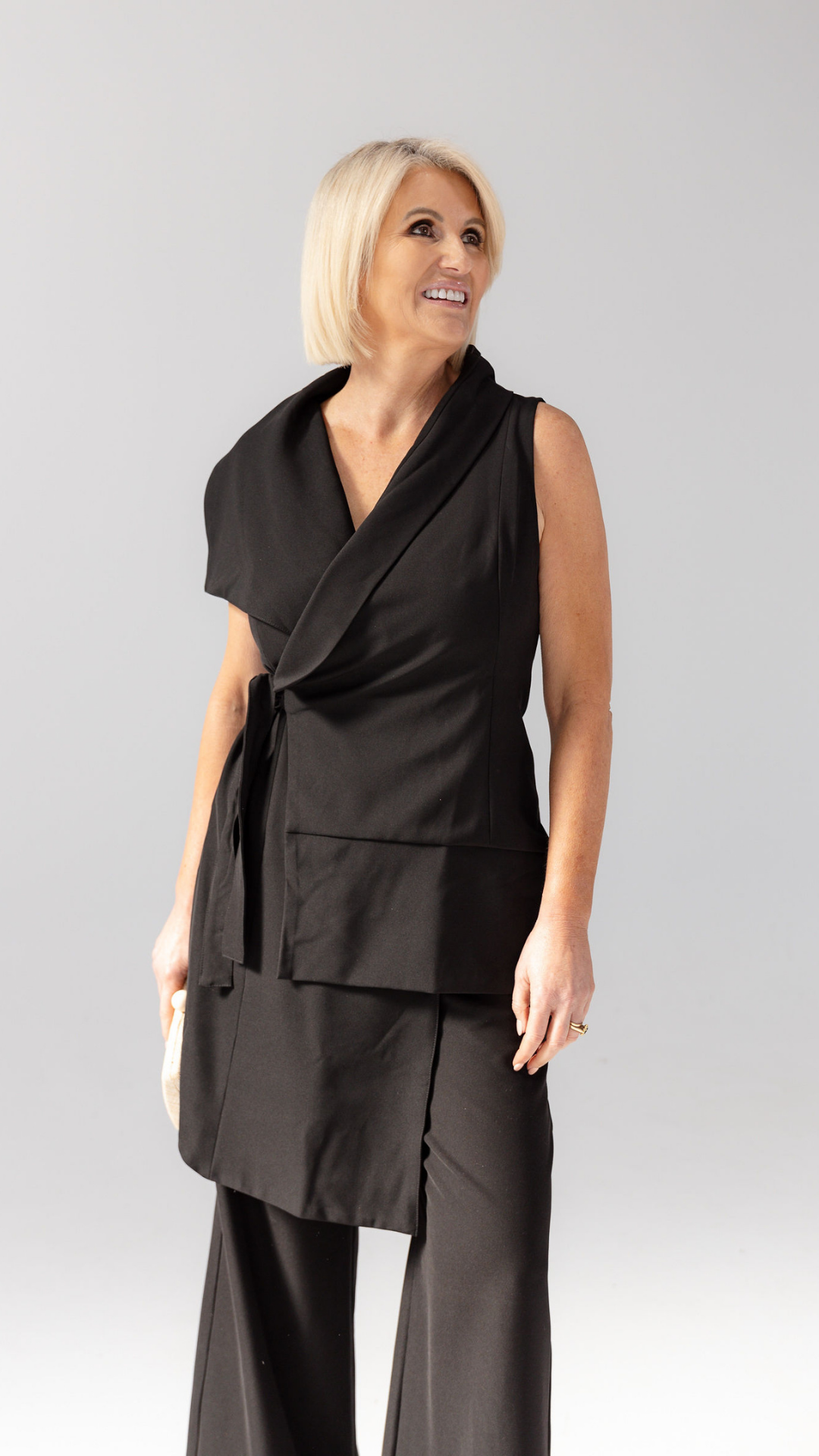 Aliza Vest - Black